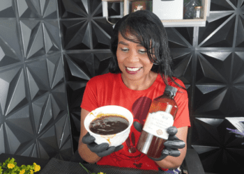 Cómo Teñir Las Canas Naturalmente Con Café y Canela
